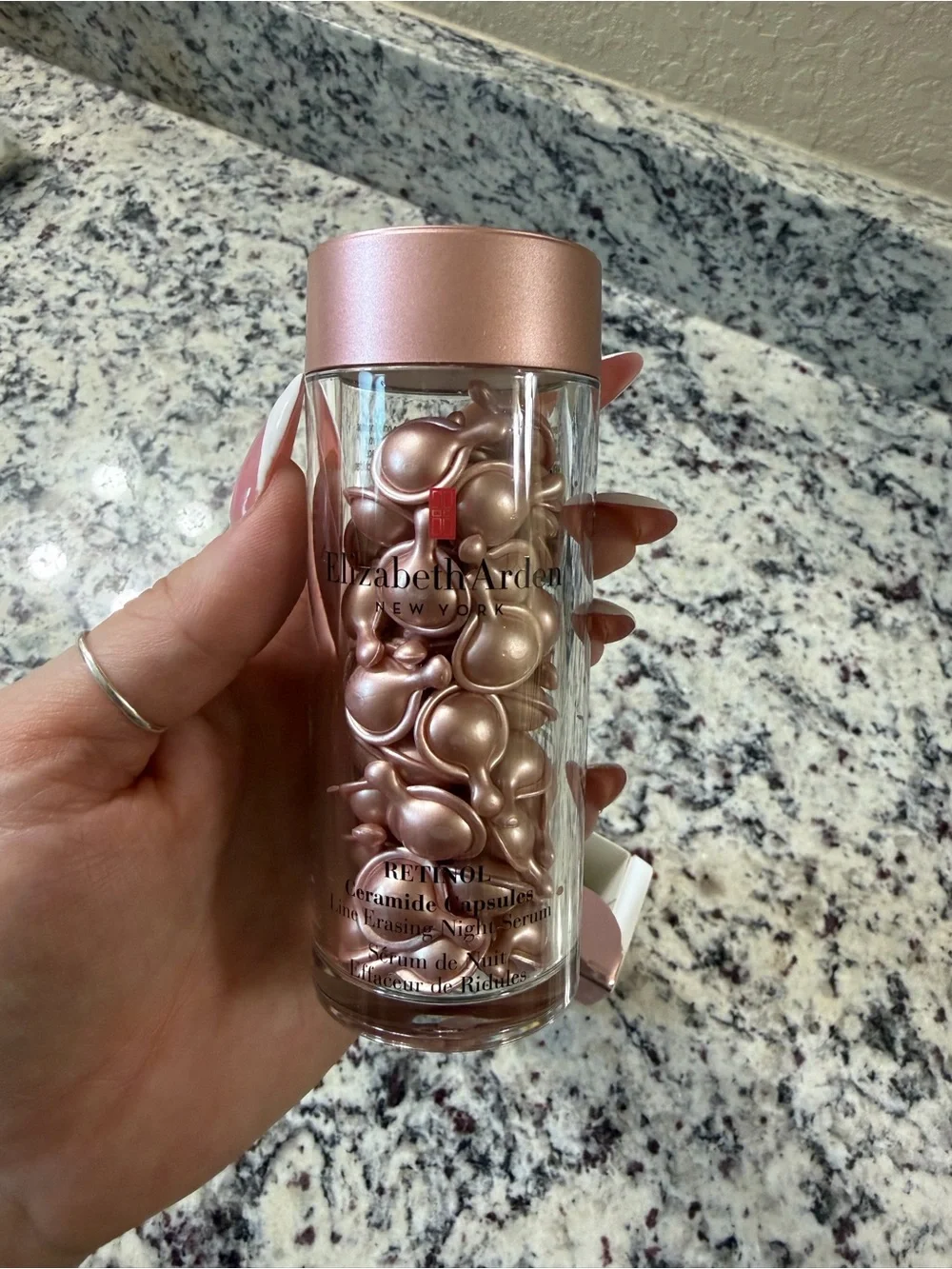 Elizabeth Arden Ceramide Retinol 60 Capsules -